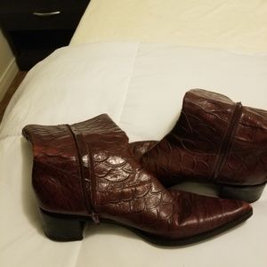 Jacqueline Ferrar Boots..In great condition!